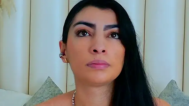 NinnaPiers online show from July 2026 12:31:02 PM