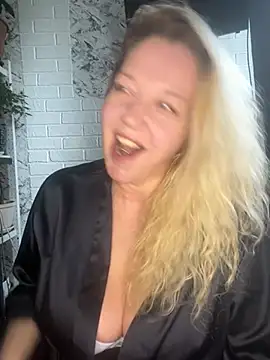 JenniferCarmen online show from May 2026 06:43:02 AM