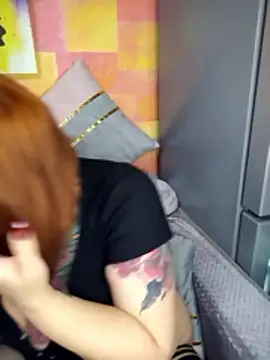 Snapshot of Very_sly_fox chatting on February 2026 08:49:02 PM Very sly fox online show from February 2026 08:49:02 PM