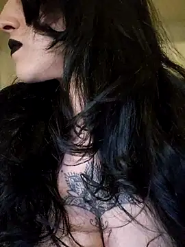 BustyVampyre online show from February 2026 01:04:01 AM