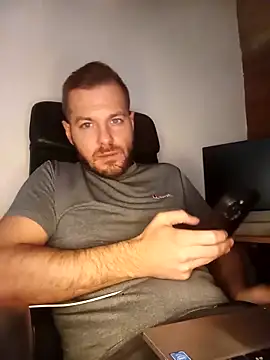 cheekycherryx online show from March 2026 11:39:02 PM