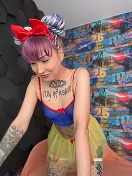 Tattoo  Moon online show from May 2026 12:19:02 AM