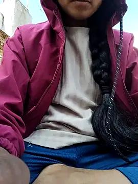 Snapshot of vivi_sexe chatting on December 2025 05:45:02 AM vivi sexe online show from December 2025 05:45:02 AM