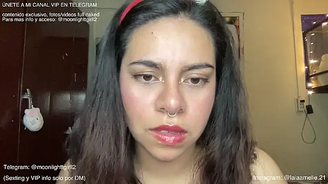 laiaamelie online show from December 2025 05:46:01 AM