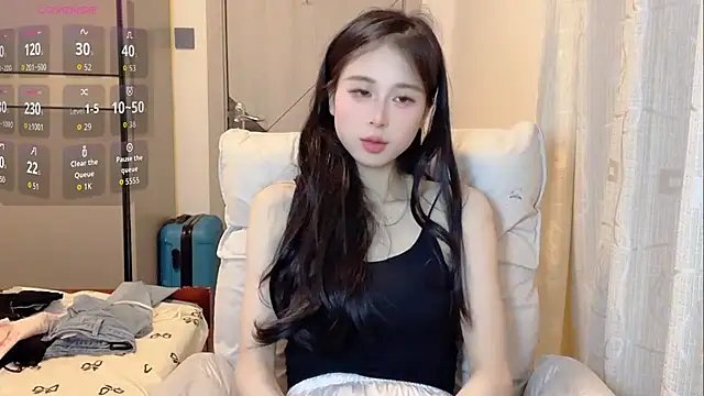 Snapshot of tiantian-160 chatting on April 2026 02:21:01 PM tiantian-160 online show from April 2026 02:21:01 PM