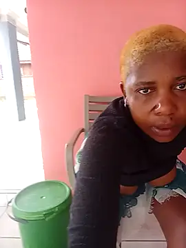 Snapshot of SexyMbali_01 chatting on December 2025 08:09:02 AM SexyMbali 01 online show from December 2025 08:09:02 AM