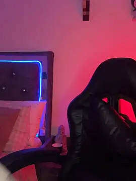 Snapshot of Daniela_ruizz chatting on February 2026 01:48:01 AM Daniela ruizz online show from February 2026 01:48:01 AM