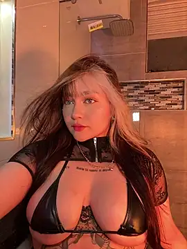 Daniela ruizz online show from July 2026 11:55:01 PM