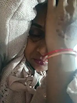 Snapshot of nehakapoor89 chatting on February 2026 04:58:02 PM nehakapoor89 online show from February 2026 04:58:02 PM