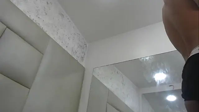 Snapshot of Matewhottx chatting on December 2025 07:08:02 PM Matewhottx online show from December 2025 07:08:02 PM