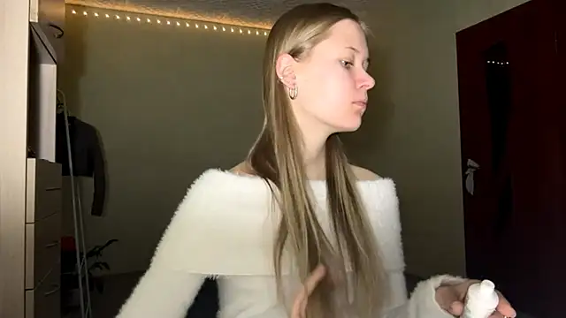 Snapshot of ZaidaSchwarten chatting on January 2026 06:07:01 AM ZaidaSchwarten online show from January 2026 06:07:01 AM