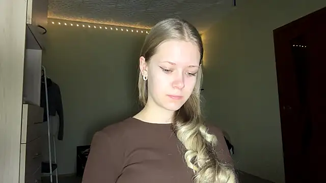 Snapshot of ZaidaSchwarten chatting on February 2026 05:22:01 AM ZaidaSchwarten online show from February 2026 05:22:01 AM