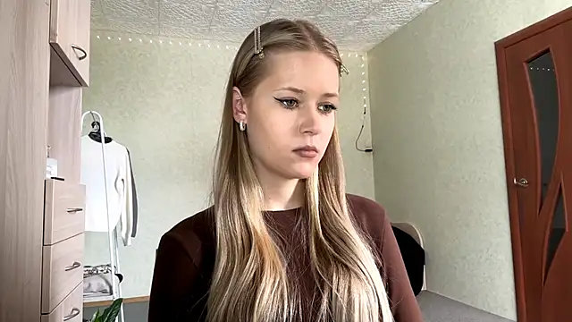 Snapshot of ZaidaSchwarten chatting on February 2026 08:24:07 AM ZaidaSchwarten online show from February 2026 08:24:07 AM