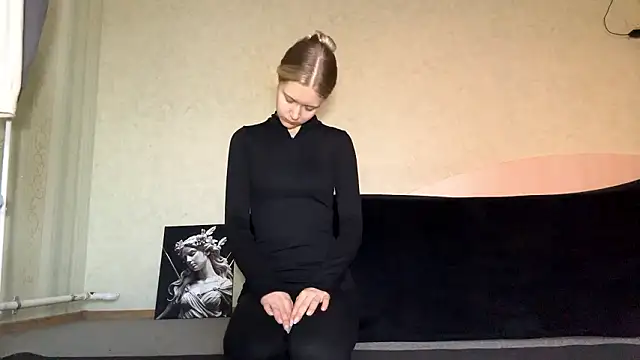 ZaidaSchwarten online show from March 2026 05:03:01 AM