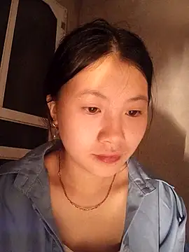 Snapshot of Lomay69 chatting on December 2025 05:30:01 PM Lomay69 online show from December 2025 05:30:01 PM