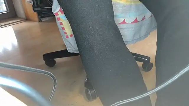 oldmann08 online show from February 2026 09:27:01 AM