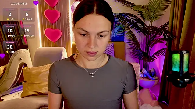 MaxinCarroll online show from July 2026 10:21:01 AM