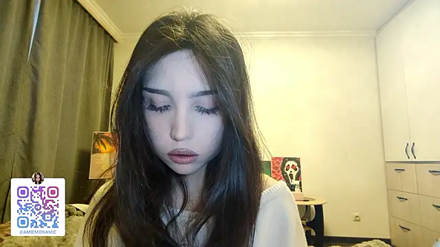 Qwami Amie online show from January 2026 04:28:02 AM