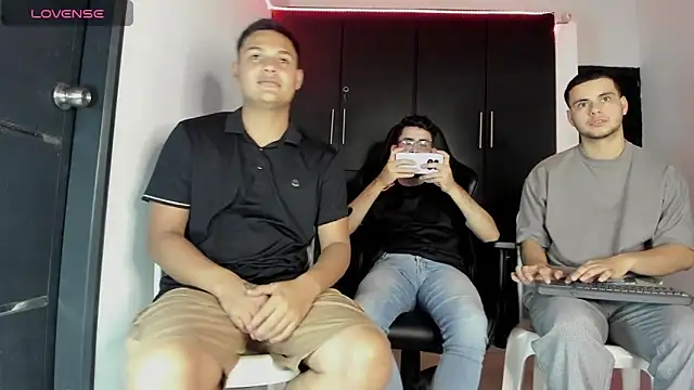 Snapshot of Liam_Mateo chatting on January 2026 01:09:02 AM Liam Mateo online show from January 2026 01:09:02 AM