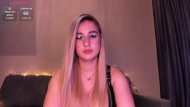 JessyyJ online show from January 2026 08:23:01 PM