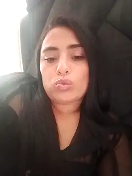 sara nina online show from December 2025 08:57:02 PM