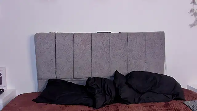 tefi meow  online show from February 2026 04:44:02 PM