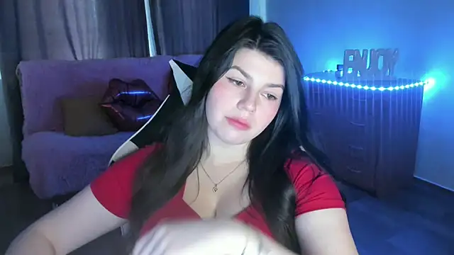 KisaModel online show from May 2026 03:15:02 AM