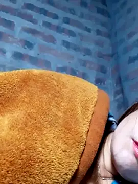 yana-zz online show from March 2026 12:35:02 PM