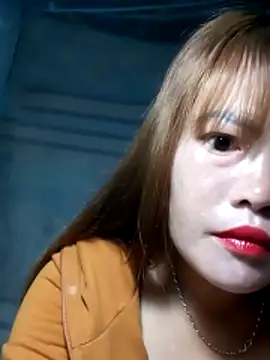 yana-zz online show from April 2026 05:55:01 PM