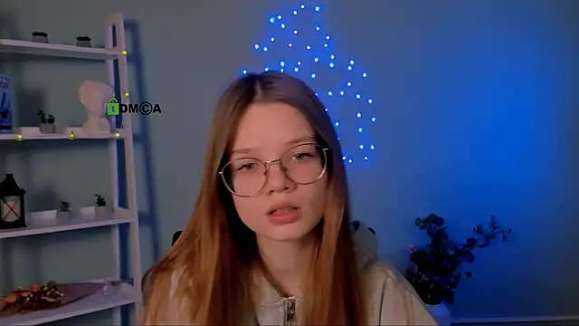 caroline eclipse online show from December 2025 09:27:01 AM