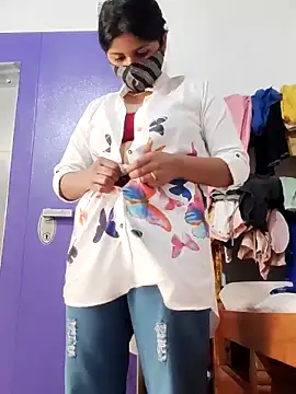 Snapshot of Cuple_masti72 chatting on April 2026 05:38:01 AM Cuple masti72 online show from April 2026 05:38:01 AM