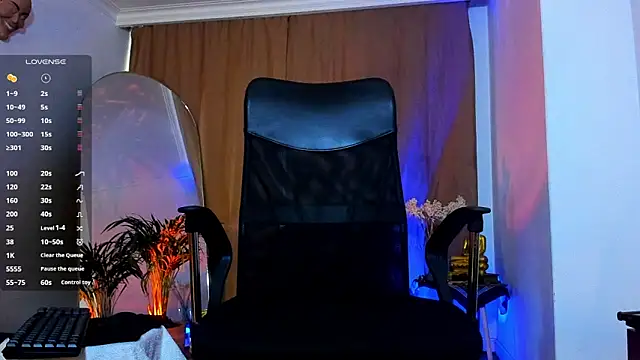  YOURHERO online show from April 2026 10:14:02 PM