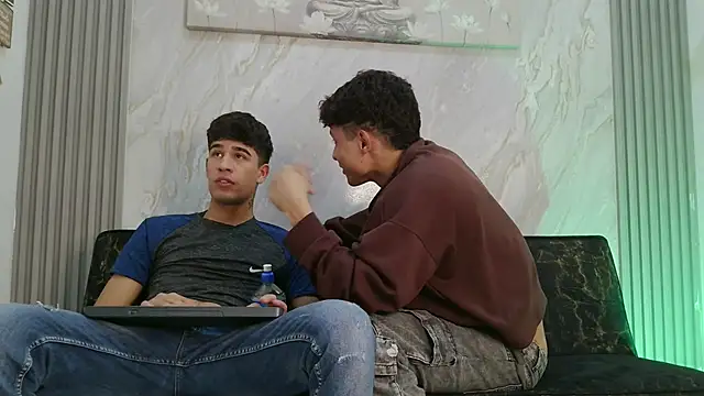 YOUNG GUYS1 online show from May 2026 07:37:02 AM