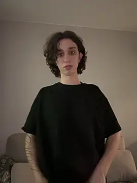 JuicyBoy777 online show from December 2025 11:44:01 PM