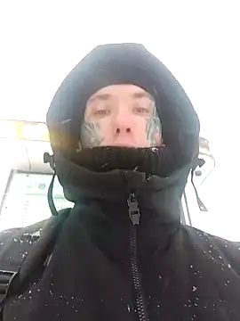 VERLIEBER11 online show from December 2025 10:00:01 AM