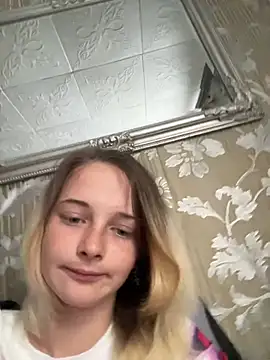 Barbika19 online show from May 2026 01:38:02 PM