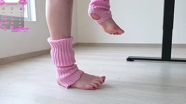 Feetbeth online show from April 2026 09:27:01 PM