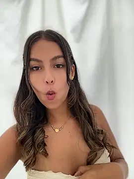 Valeria-escobar online show from April 2026 01:55:02 PM