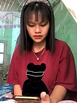 Snapshot of Pege-nii chatting on December 2025 05:57:01 AM Pege-nii online show from December 2025 05:57:01 AM