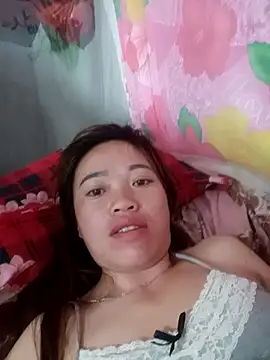 little-effy online show from May 2026 08:46:01 PM