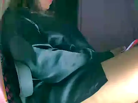 butterflyslay online show from December 2025 09:09:01 PM