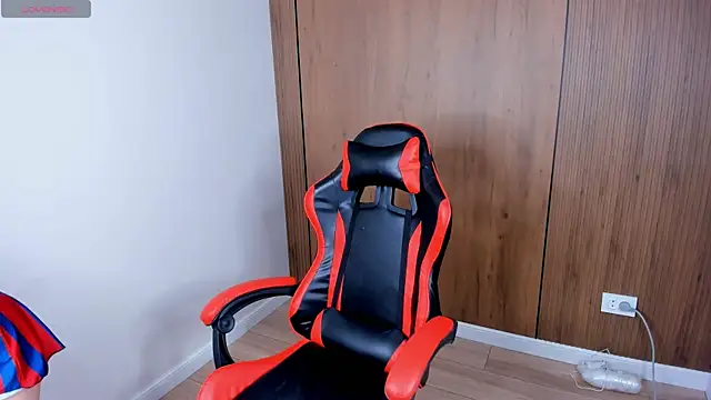 Semilia son online show from December 2025 01:54:02 AM