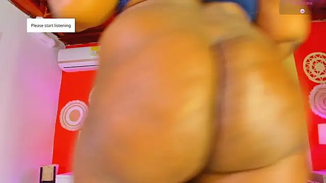 NikollSalas online show from February 2026 12:26:01 PM