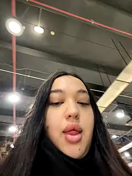 Snapshot of Bright-Flash chatting on December 2025 01:27:02 PM Bright-Flash online show from December 2025 01:27:02 PM