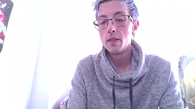 AskAveryAnything online show from December 2025 08:16:02 PM