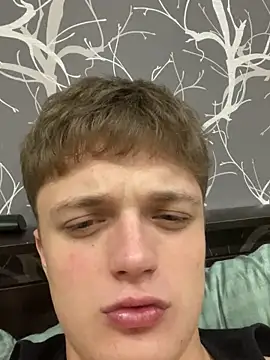 Snapshot of robertkingsize chatting on December 2025 03:01:02 AM robertkingsize online show from December 2025 03:01:02 AM