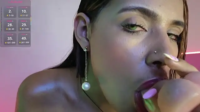 Snapshot of Cleohott778 chatting on February 2026 03:12:01 AM Cleohott778 online show from February 2026 03:12:01 AM