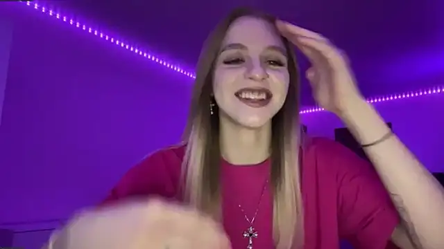 Snapshot of AzoticBasics chatting on December 2025 01:16:01 PM AzoticBasics online show from December 2025 01:16:01 PM