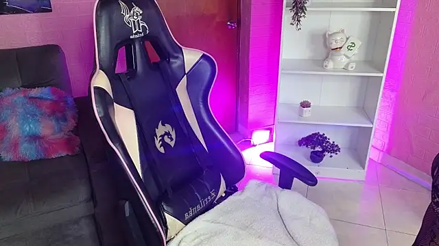 Snapshot of Missy_sub chatting on January 2026 10:13:02 PM Missy sub online show from January 2026 10:13:02 PM