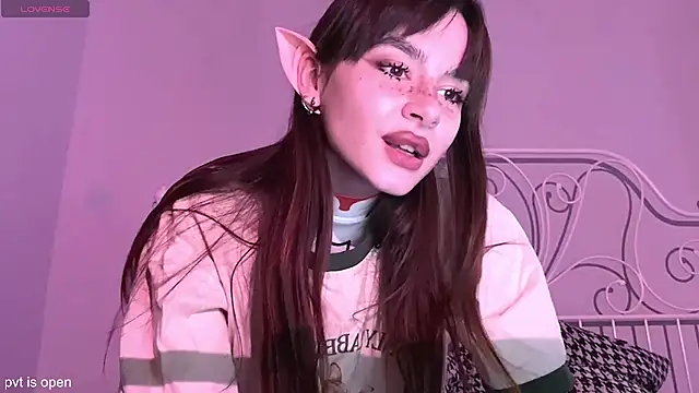 xx lily online show from December 2025 10:59:02 PM